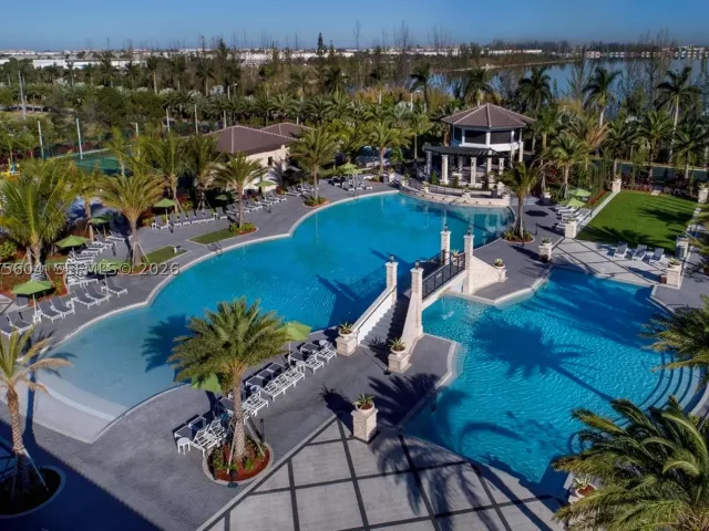 Продажа дома по адресу 8945 NW 98th Ave - фото 9375424