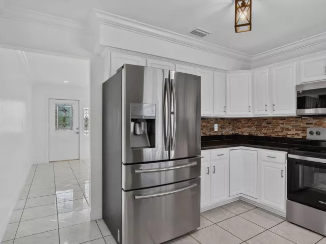 Продажа дома по адресу 4602 BISON Street - фото 9374688