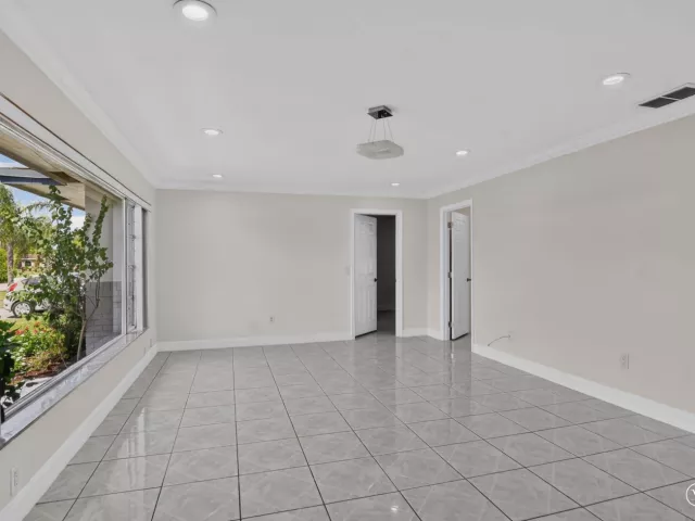 Продажа дома по адресу 4602 BISON Street - фото 9374691