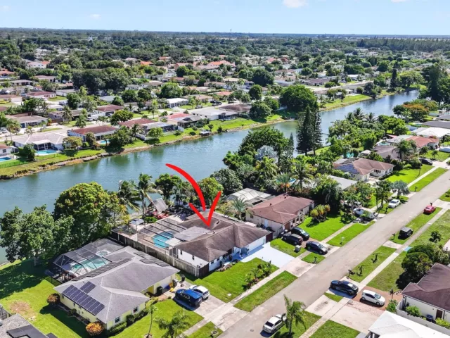 Продажа дома по адресу 4602 BISON Street - фото 9374681