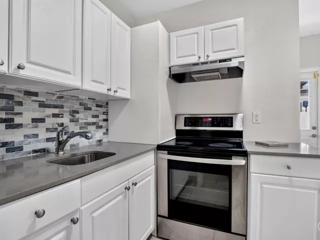 Продажа дома по адресу 4602 BISON Street - фото 9374716