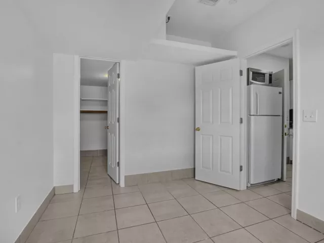Продажа дома по адресу 4602 BISON Street - фото 9374720