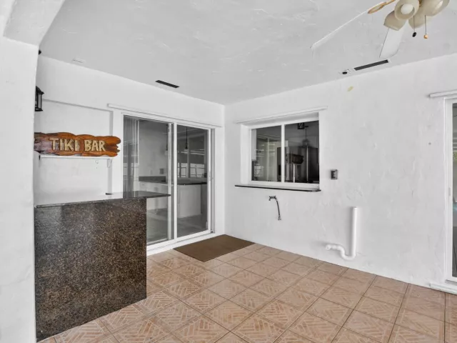 Продажа дома по адресу 4602 BISON Street - фото 9374724