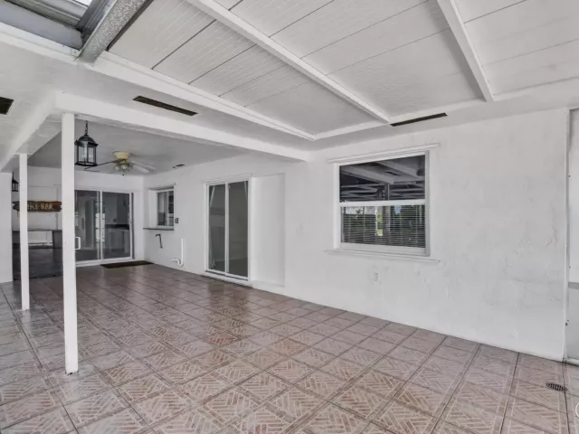 Продажа дома по адресу 4602 BISON Street - фото 9374725