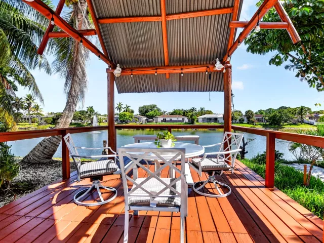 Продажа дома по адресу 4602 BISON Street - фото 9374732