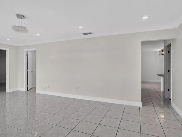 Продажа дома по адресу 4602 BISON Street - фото 9374685