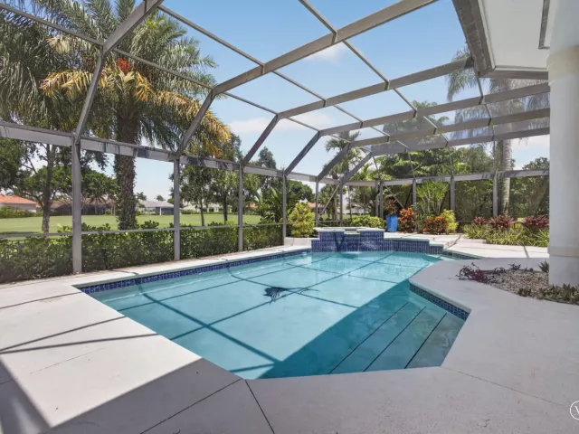 Продажа дома по адресу 10833 Egret Pointe Lane - фото 9377930