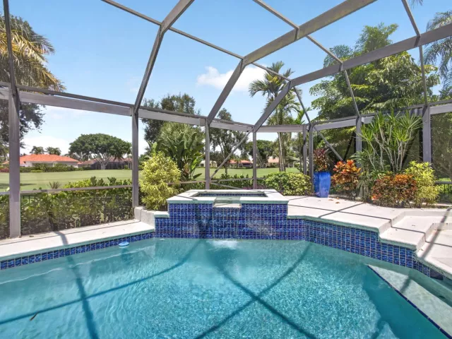 Продажа дома по адресу 10833 Egret Pointe Lane - фото 9377932
