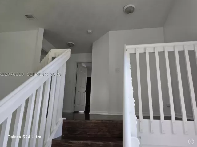 Продажа дома по адресу 13658 SW 142nd Ter - фото 9380533