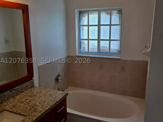 Продажа дома по адресу 13658 SW 142nd Ter - фото 9380539