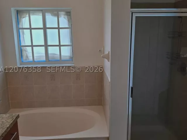 Продажа дома по адресу 13658 SW 142nd Ter - фото 9380546