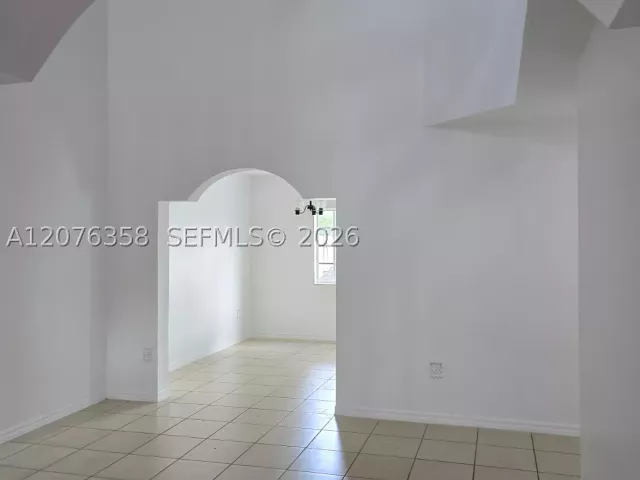 Продажа дома по адресу 13658 SW 142nd Ter - фото 9380526