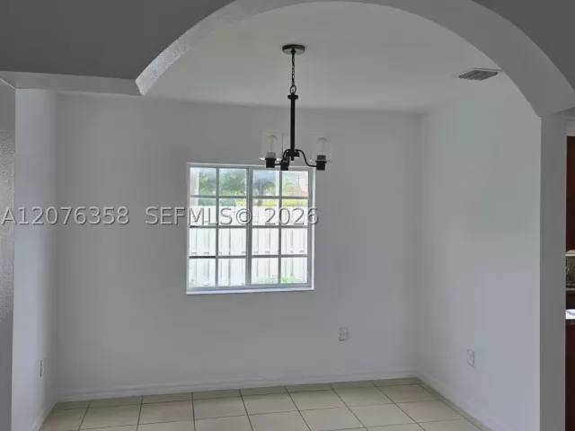 Продажа дома по адресу 13658 SW 142nd Ter - фото 9380527