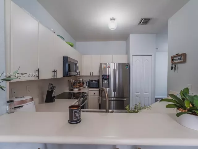 Продажа дома по адресу 14965 SW 23rd Ln - фото 9383787