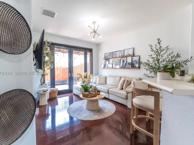 Продажа дома по адресу 14965 SW 23rd Ln - фото 9383789