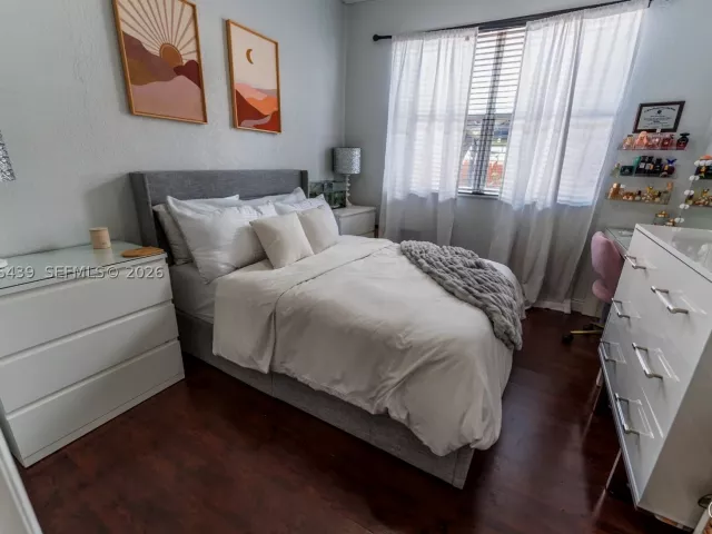 Продажа дома по адресу 14965 SW 23rd Ln - фото 9383799