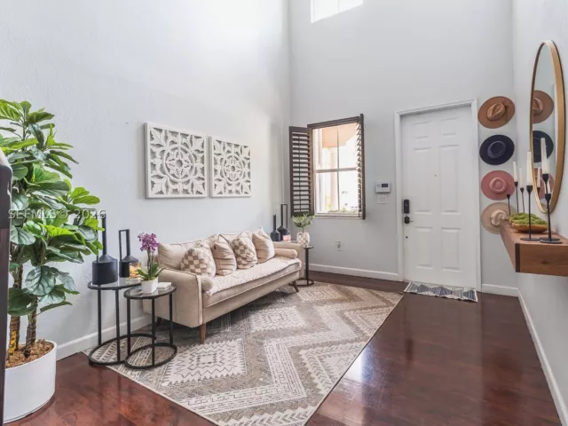 Продажа дома по адресу 14965 SW 23rd Ln - фото 9383779