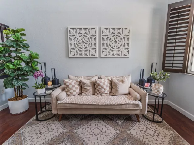 Продажа дома по адресу 14965 SW 23rd Ln - фото 9383782