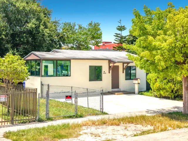 Продажа дома по адресу 230 NW 56th Ct - фото 9380631