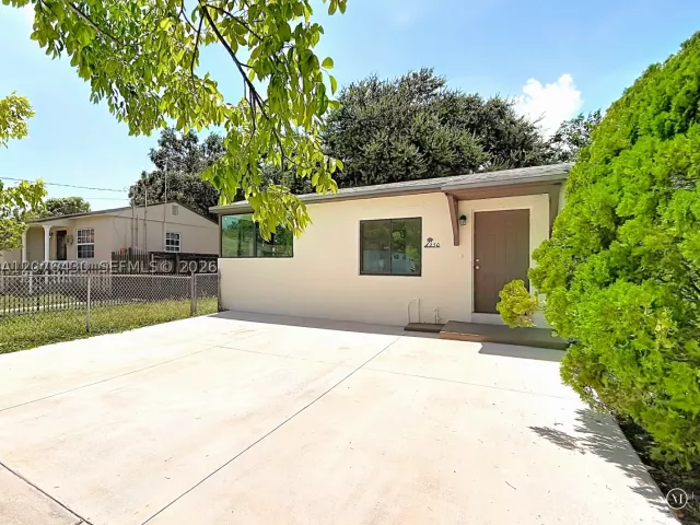 Продажа дома по адресу 230 NW 56th Ct - фото 9380632