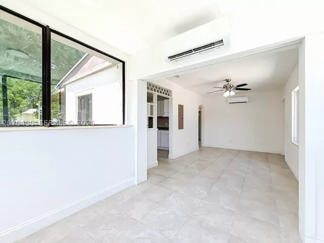 Продажа дома по адресу 230 NW 56th Ct - фото 9380633