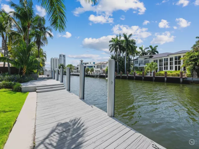 Продажа дома по адресу 2524 Castilla Isle - фото 9377018