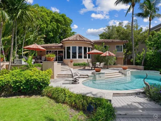 Продажа дома по адресу 2524 Castilla Isle - фото 9377007