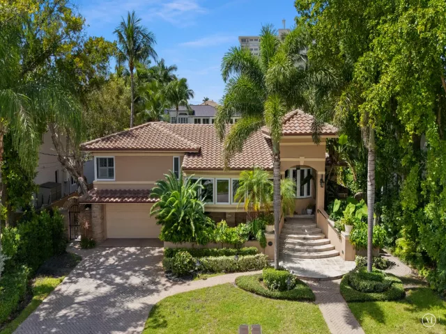 Продажа дома по адресу 2524 Castilla Isle - фото 9377009