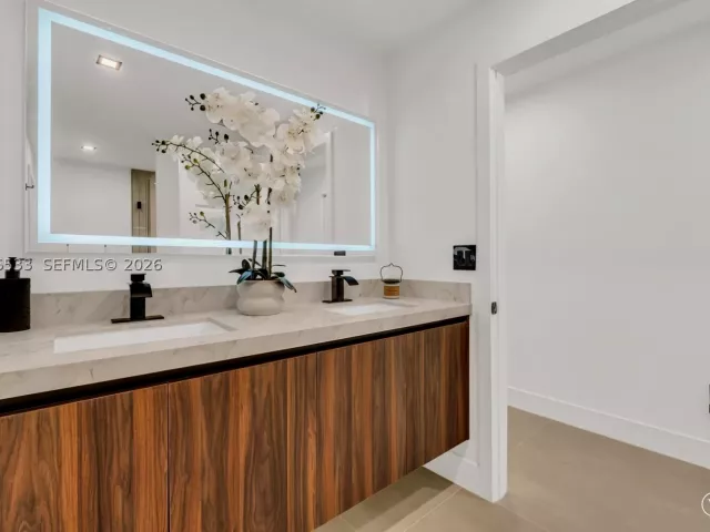 Продажа дома по адресу 11834 Island Lakes Ln - фото 9379724