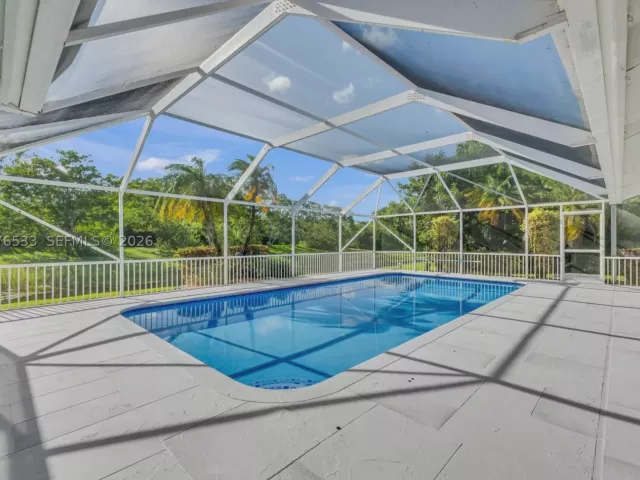 Продажа дома по адресу 11834 Island Lakes Ln - фото 9379736