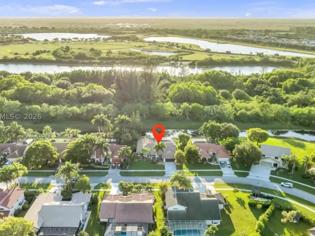 Продажа дома по адресу 11834 Island Lakes Ln - фото 9379759