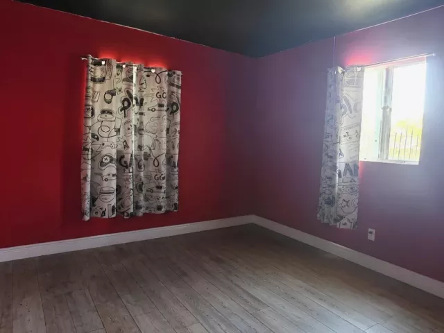 Продажа дома по адресу 8150 NW 13th Ct - фото 9380610