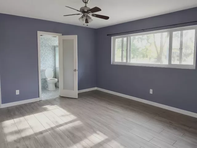 Продажа дома по адресу 8150 NW 13th Ct - фото 9380612