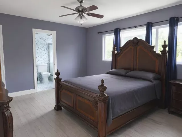 Продажа дома по адресу 8150 NW 13th Ct - фото 9380613