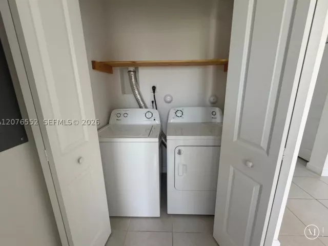 Продажа дома по адресу 519 NE 208th Ter - фото 9380569