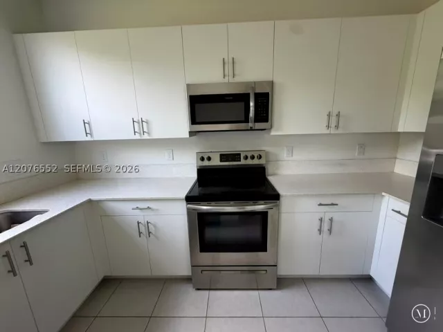 Продажа дома по адресу 519 NE 208th Ter - фото 9380575