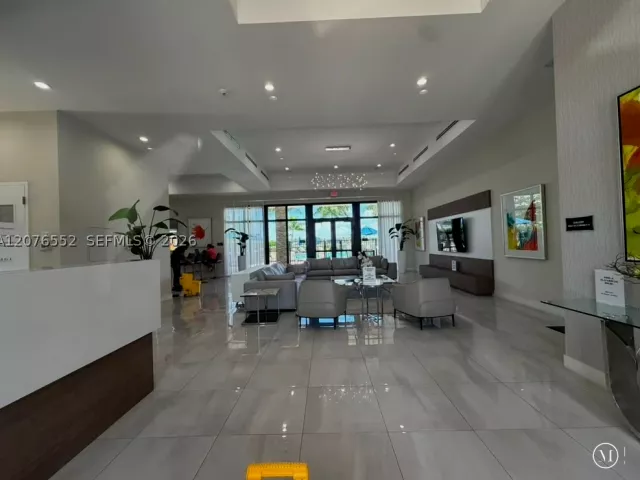 Продажа дома по адресу 519 NE 208th Ter - фото 9380585