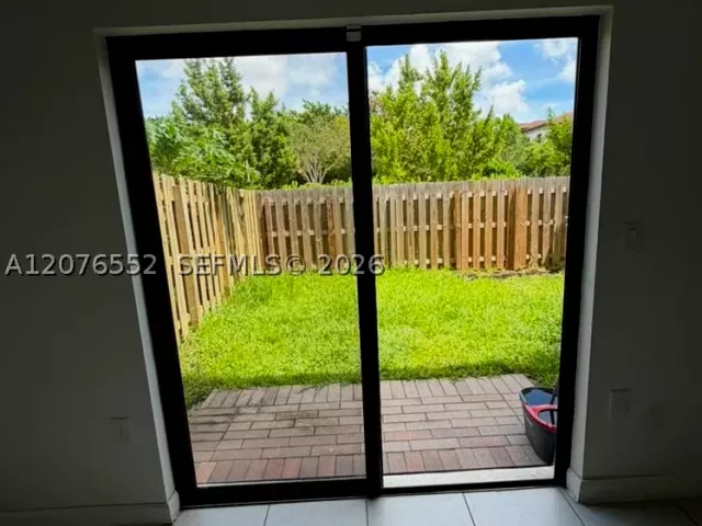 Продажа дома по адресу 519 NE 208th Ter - фото 9380563