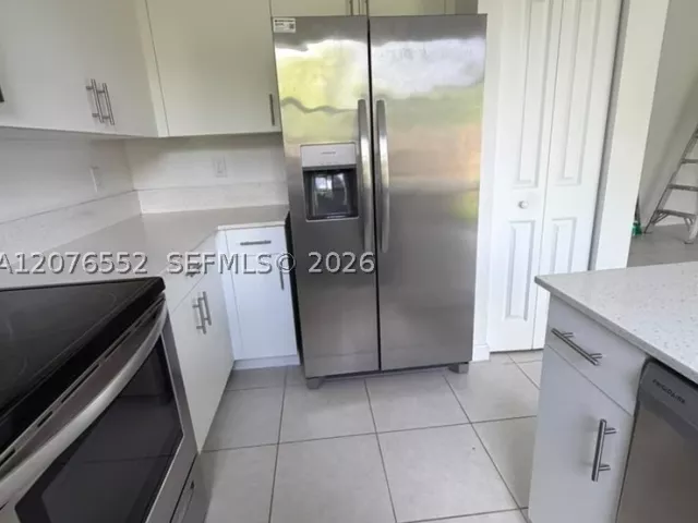 Продажа дома по адресу 519 NE 208th Ter - фото 9380565