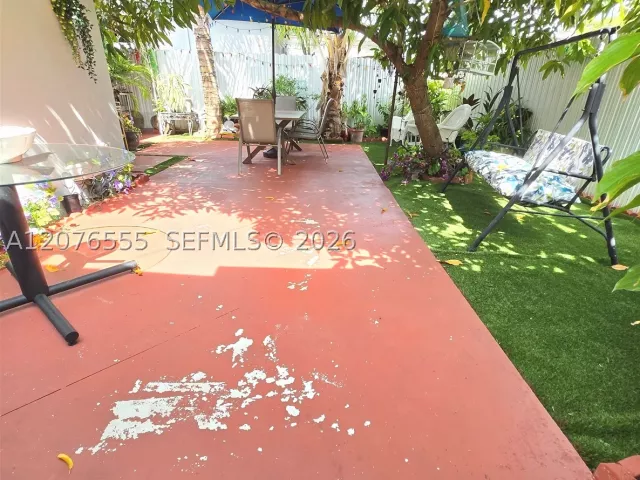 Продажа дома по адресу 3320 NW 20th St - фото 9383244