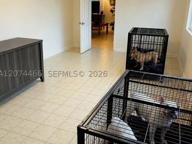 Продажа дома по адресу 3351 NW 20th St - фото 9383821
