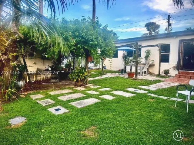 Продажа дома по адресу 3351 NW 20th St - фото 9383826