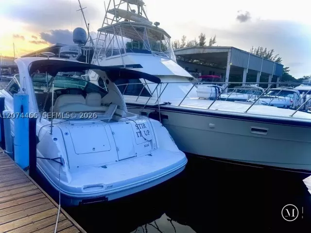 Продажа дома по адресу 3351 NW 20th St - фото 9383834