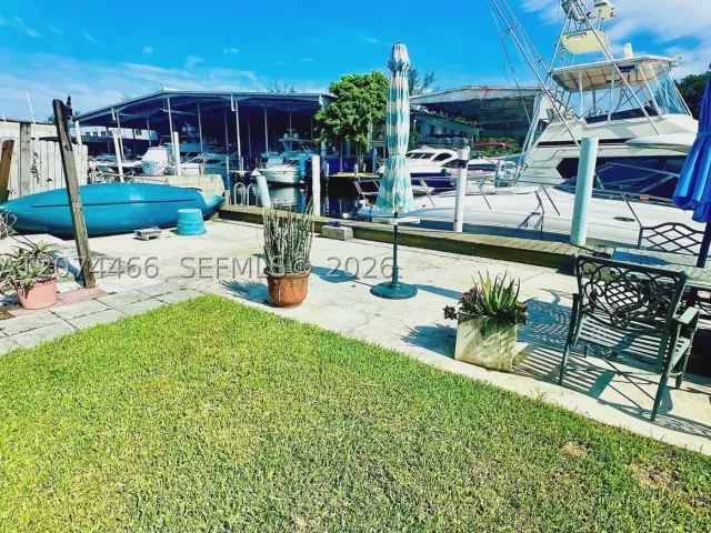 Продажа дома по адресу 3351 NW 20th St - фото 9383837