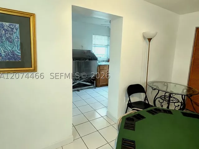 Продажа дома по адресу 3351 NW 20th St - фото 9383844