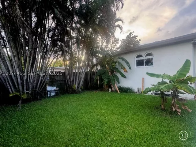 Продажа дома по адресу 3351 NW 20th St - фото 9383855