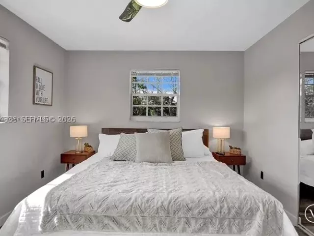 Продажа дома по адресу 302 NW 9th St - фото 9387659