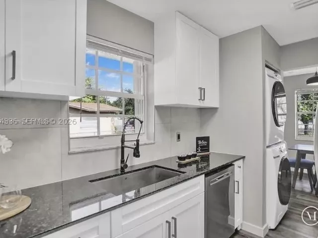 Продажа дома по адресу 302 NW 9th St - фото 9387660