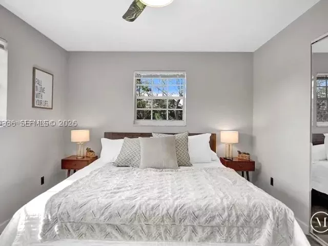 Продажа дома по адресу 302 NW 9th St - фото 9387663