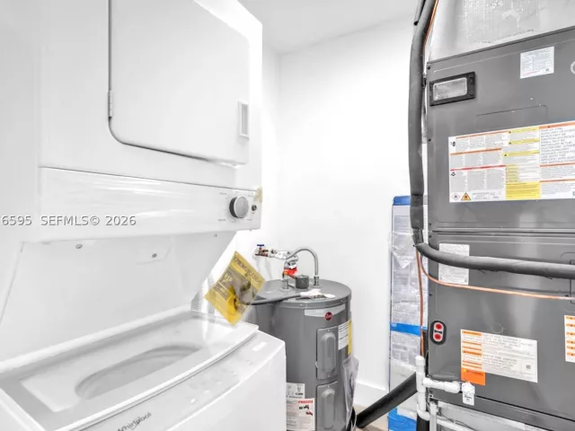 Продажа дома по адресу 2572 NW 20th St - фото 9377661